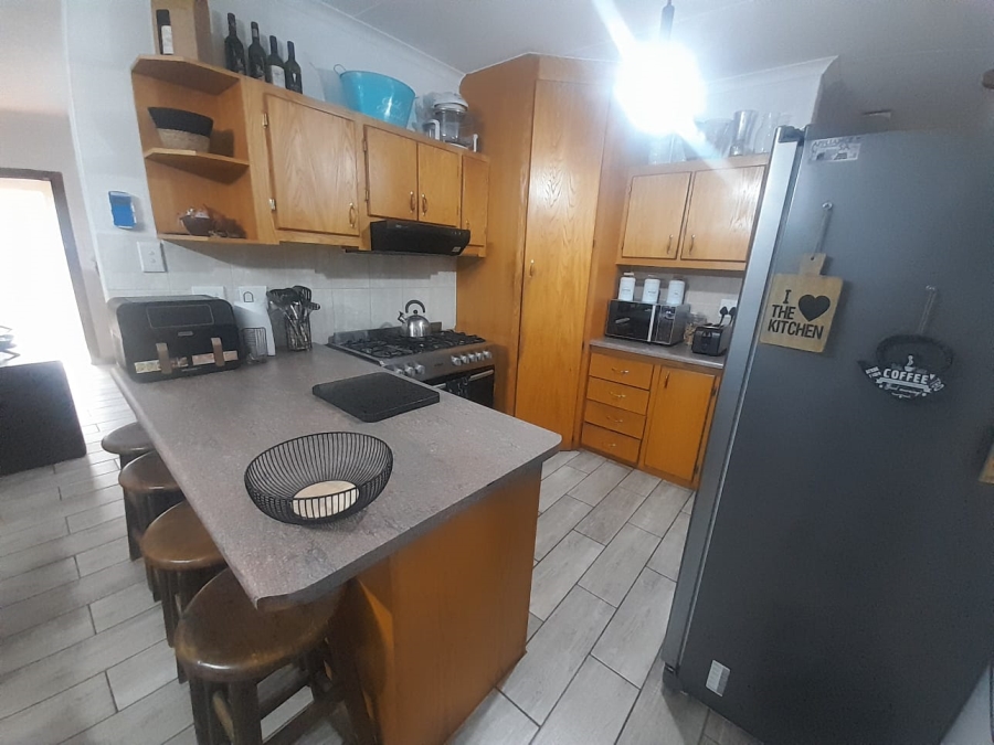 3 Bedroom Property for Sale in Waterval East North West